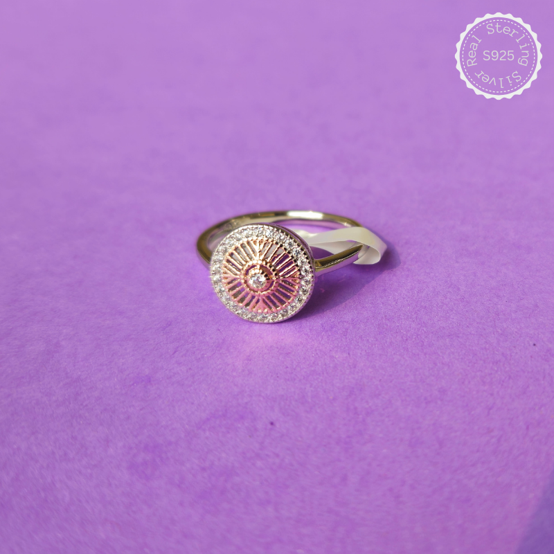 Silver Round Ring with Zircon