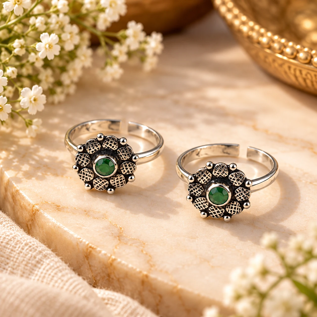 Oxidised 925 Silver Green Stone Floral Toe Rings